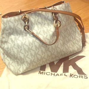 Michael Kors Tote Bag with strap